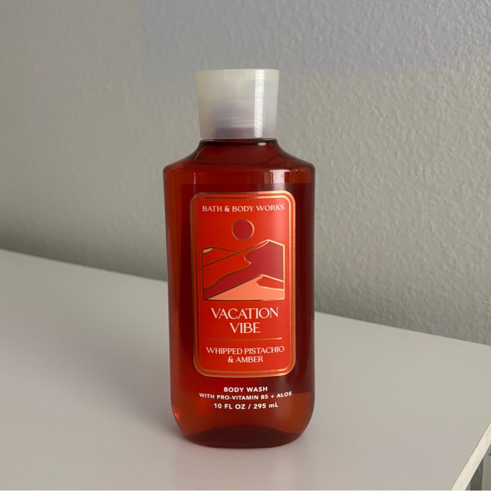 Vacation Vibe Bath & Body Works Body Wash with Aloe